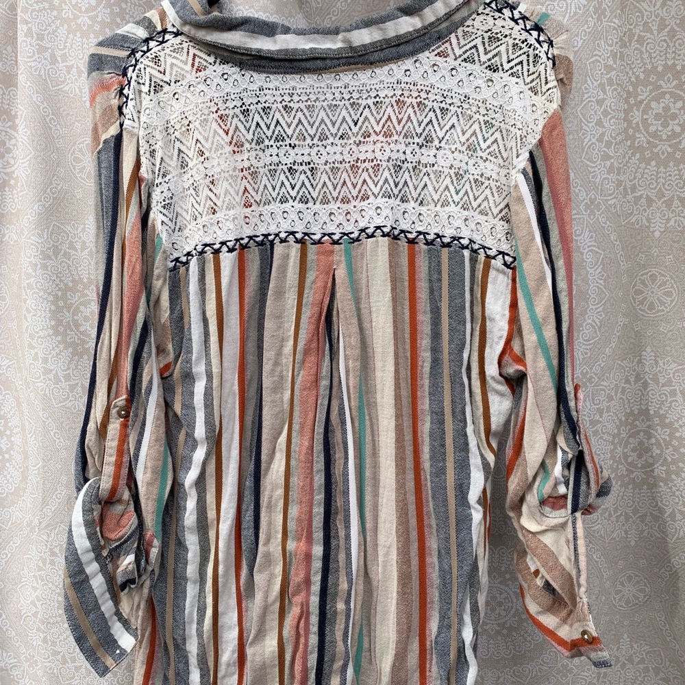 Vintage America blouse. Lg.  Material does not stretch.